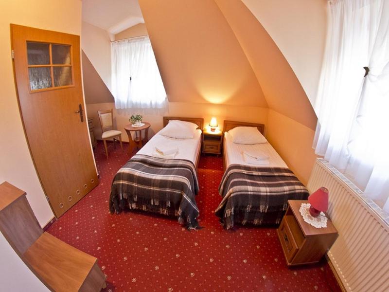 Comfort Triple Room image 2