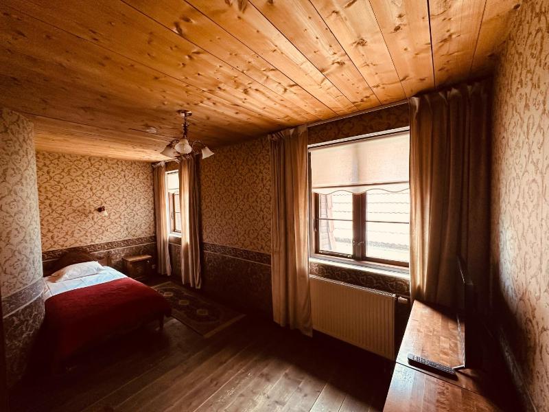 Standard Single Room image 3