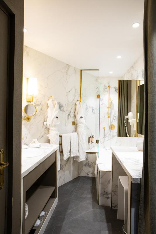 Superior Double Room image 2