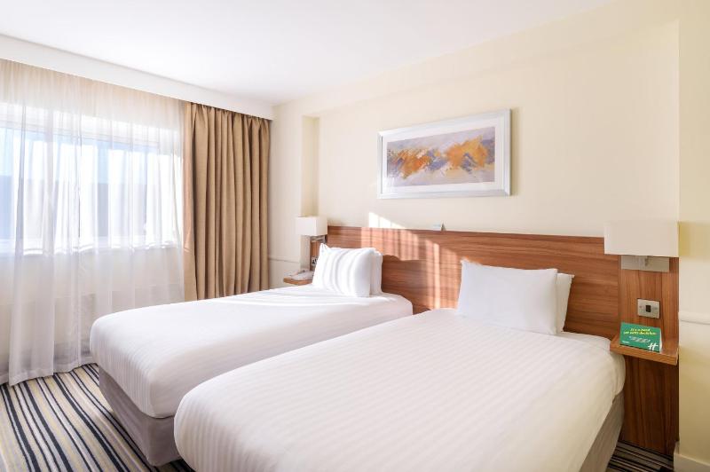 Standard Room with Two Single Beds image 2