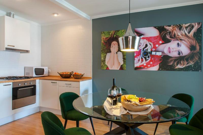 Rossio - Chiado | Lisbon Cheese & Wine Apartments - image 2