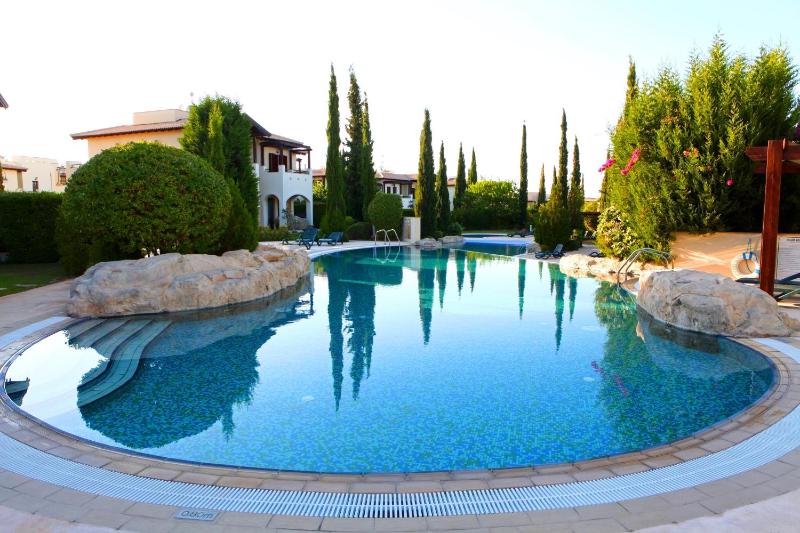 Two-Bedroom Apartment with Shared Pool image 1