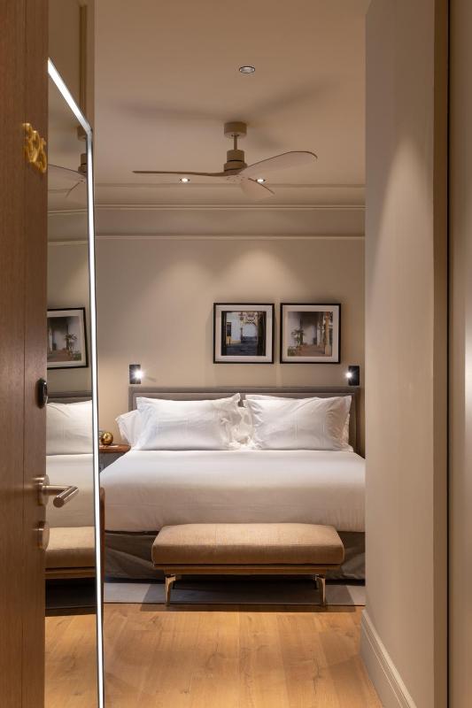 Double or Twin Room image 3