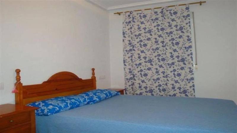 Modern Apartment in Torrevieja with Shared Pool - image 9