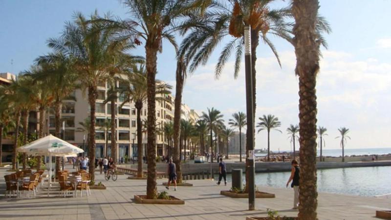 Modern Apartment in Torrevieja with Shared Pool - image 8