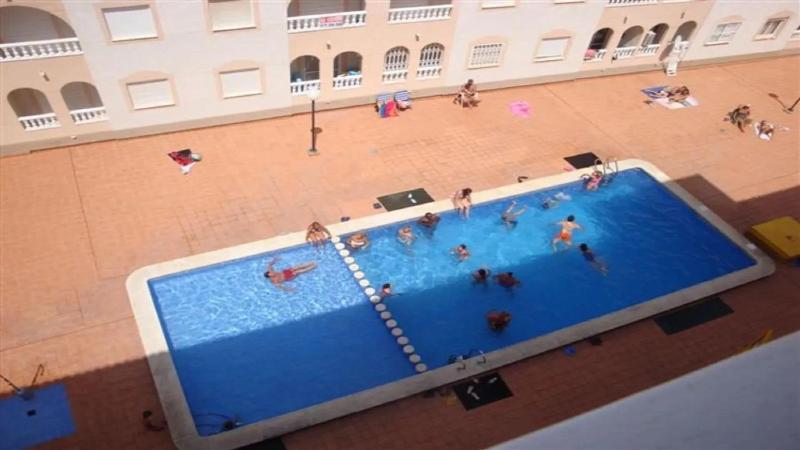 Modern Apartment in Torrevieja with Shared Pool - image 7