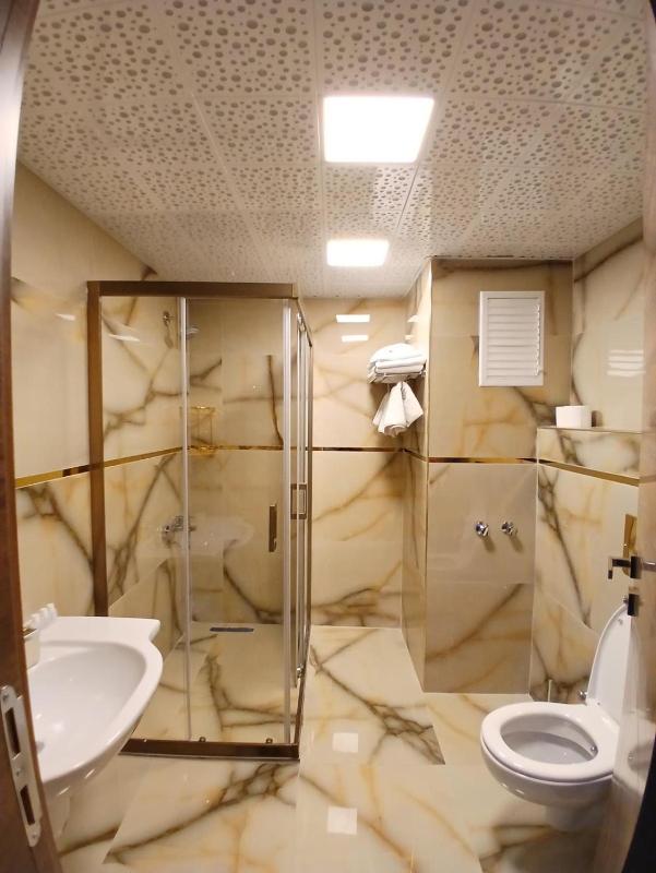 Family Suite with Balcony image 1