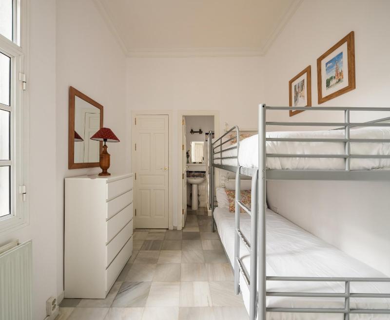 Apartment image 4