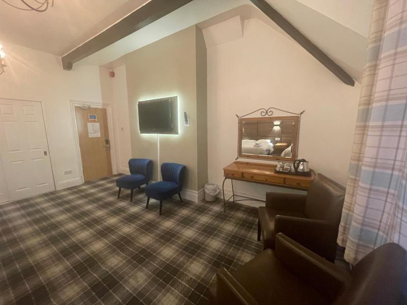 Luxury Quadruple Room image 3