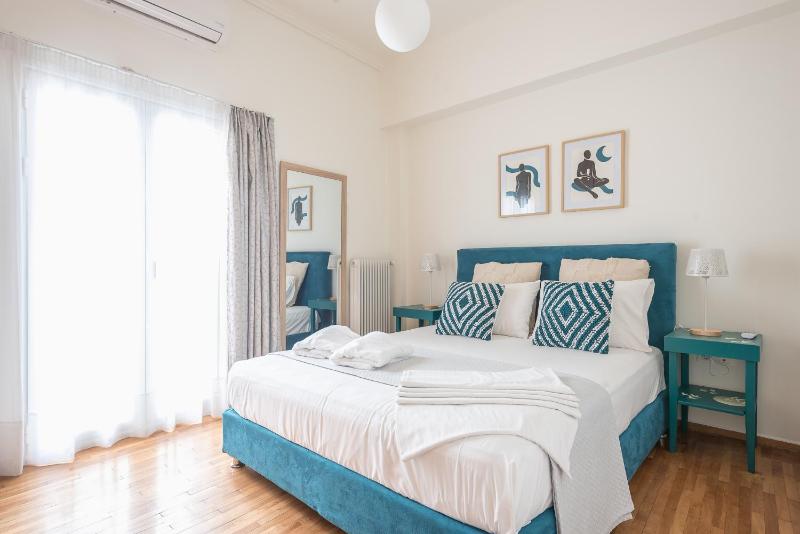Quiet Embassy Suite by CloudKeys - image 10