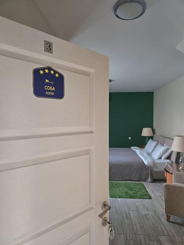 Superior Twin Room image 2