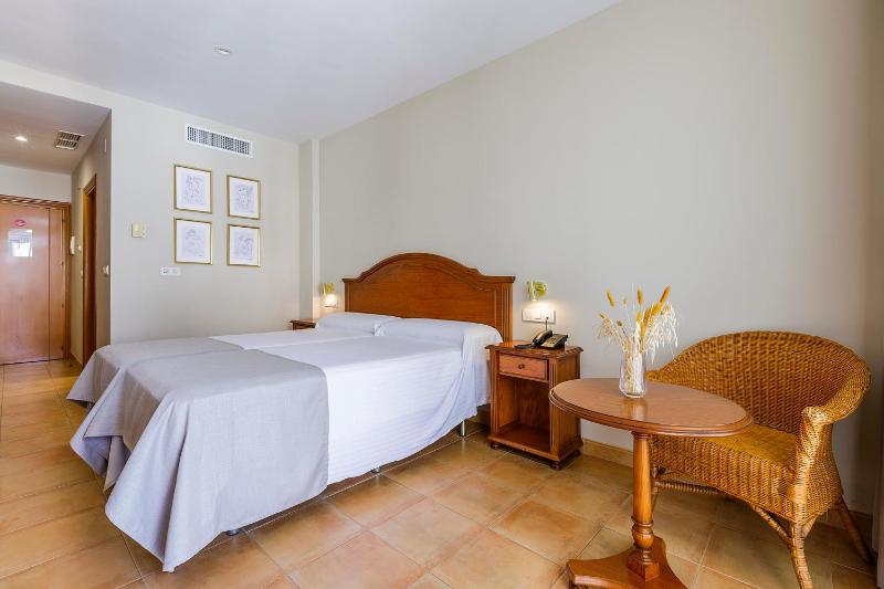 Hotel Almijara - Mares - image 36