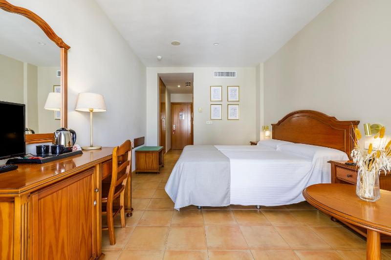 Hotel Almijara - Mares - image 10