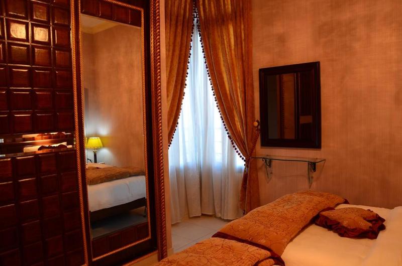 Jad Hotel & Suite - image 2