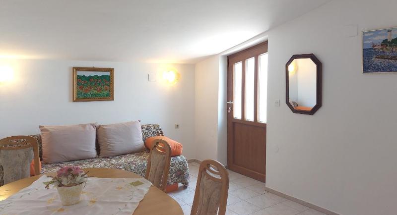 MARA House with Apartments - image 22