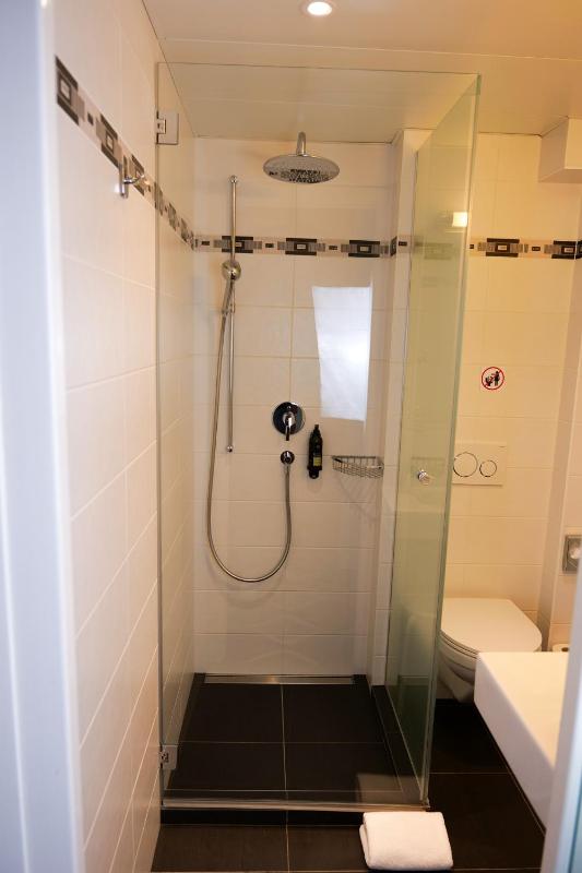 Double or Twin Room with Extra Bed image 1