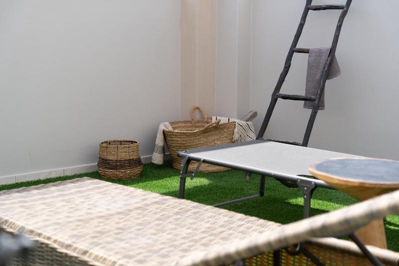 Alpha Urban Suites - image 11