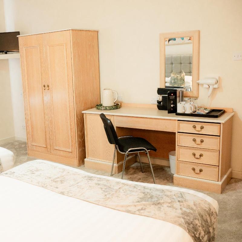 The Mayfair Hotel - image 15