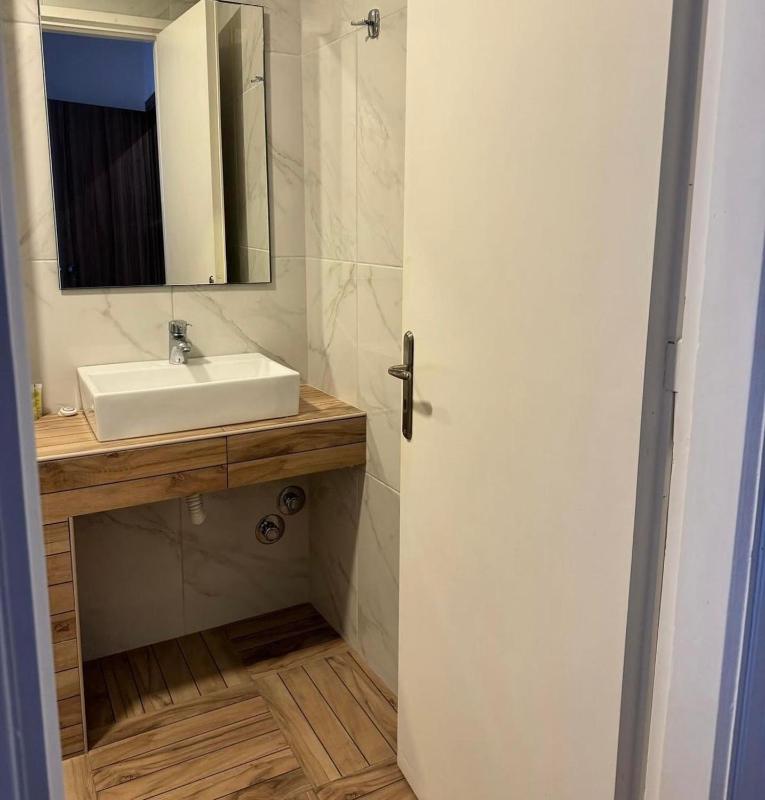 Quadruple Room image 3