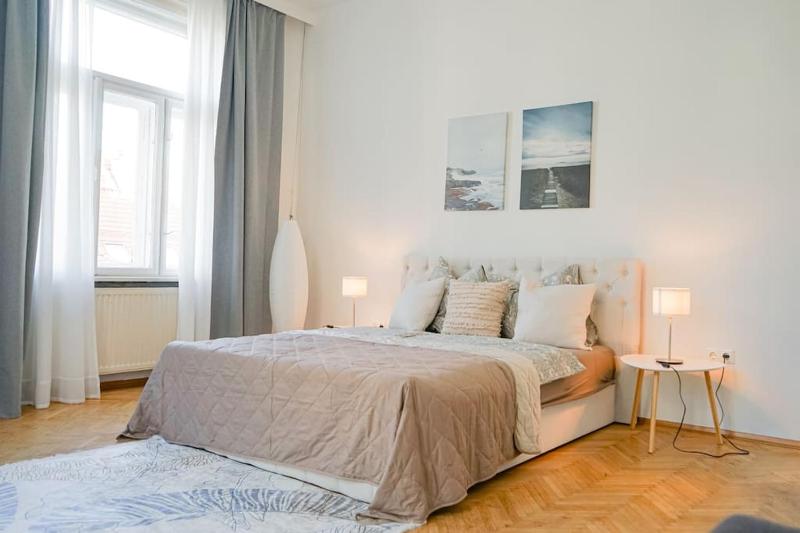 Charmante Altbauwohnung 72qm Images