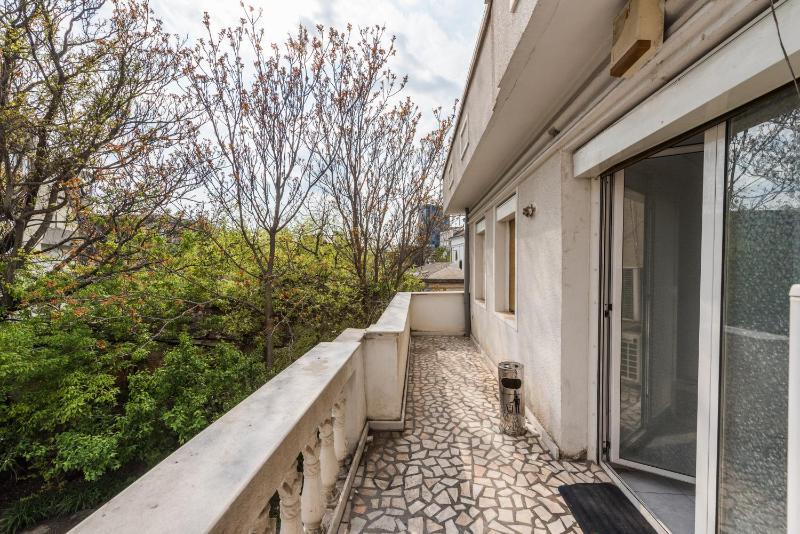 Bucharest City Center Suites - image 12