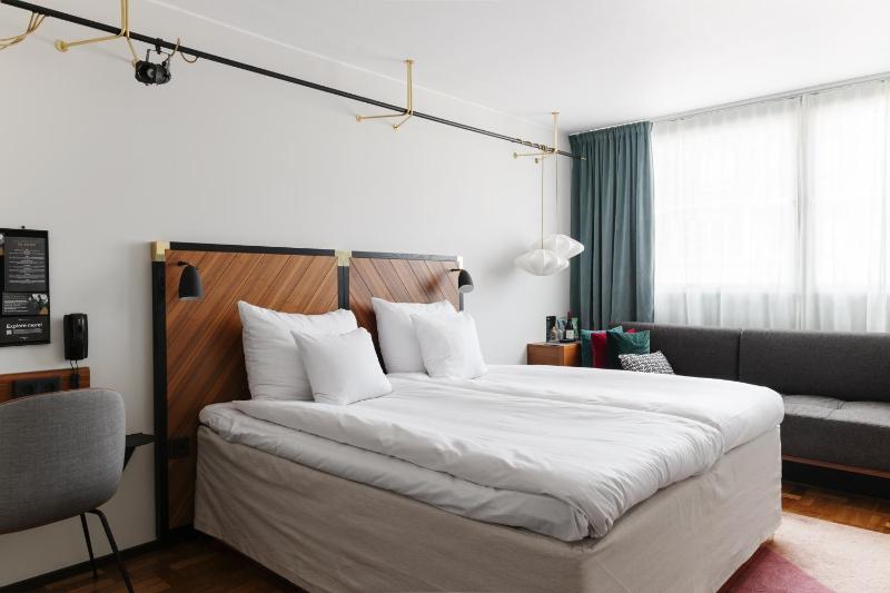 Superior Double Room image 1