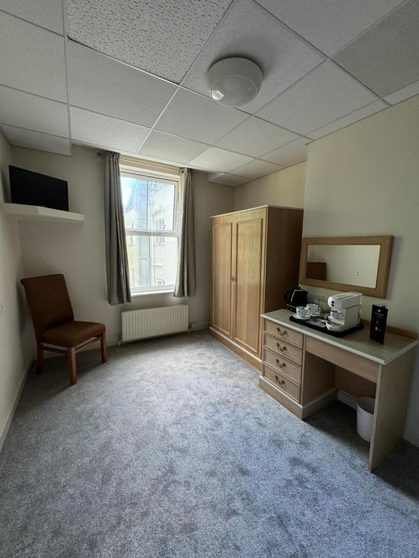 The Mayfair Hotel - image 10