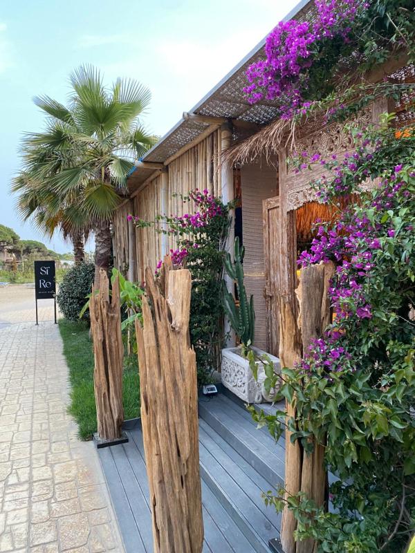 En's Beach Apartment (Two Steps From The Sea) Luxury Apartment in Mali i Robit GOLEM - image 6