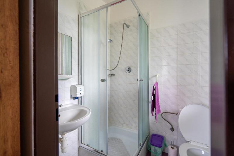 Economy Double Room image 2
