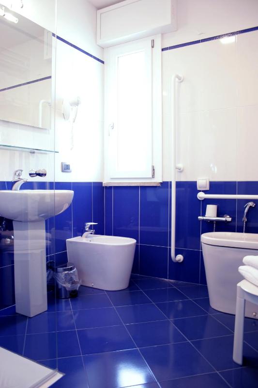 Triple Room image 3