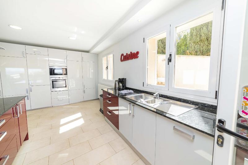 Villa Garau / Heura 8 - image 35