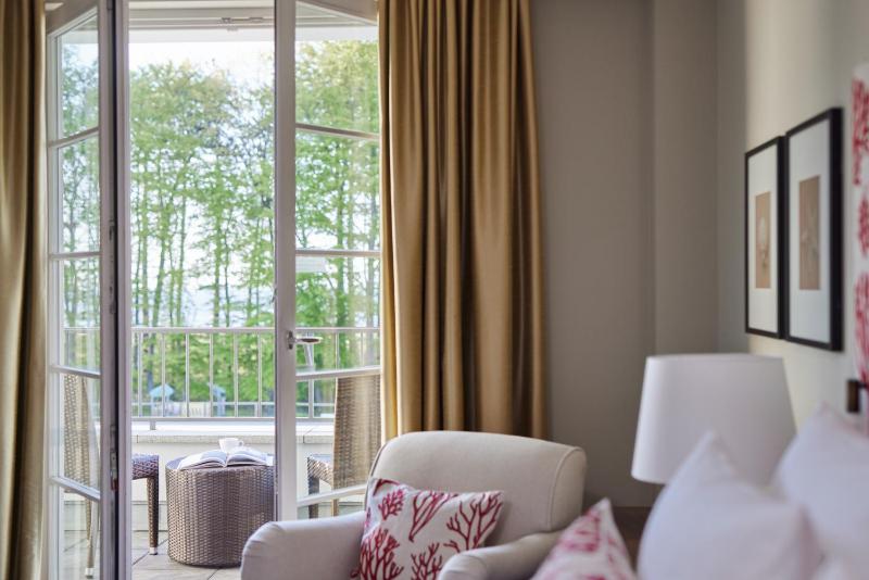 Double Room - Sea Side image 3