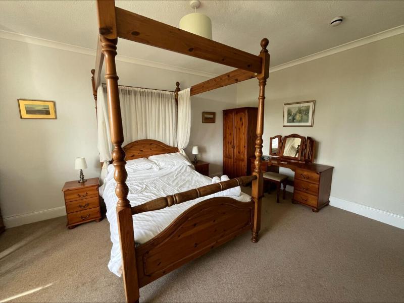 Deluxe Double Room image 2