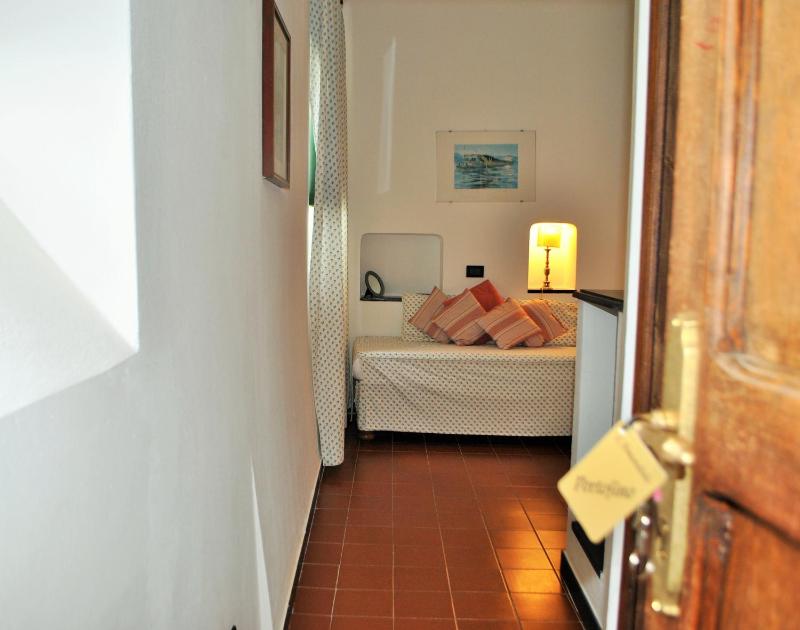 Classic Suite image 4