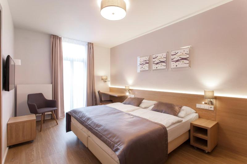 Superior Double or Twin Room image 4