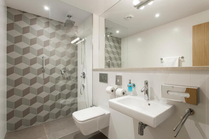 Executive Double Room image 2
