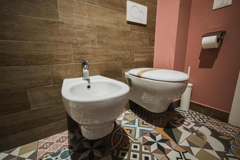 Standard Room with Private External Bathroom image 3