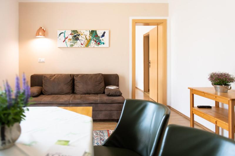 One-Bedroom Apartment image 4