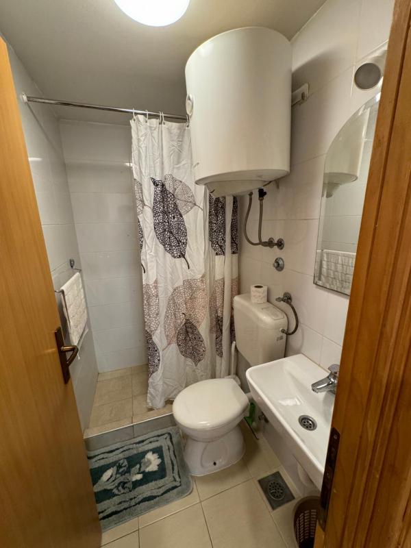Family Room with Bathroom image 4