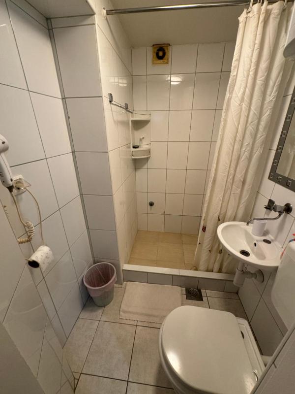 Double Room with Private Bathroom image 2