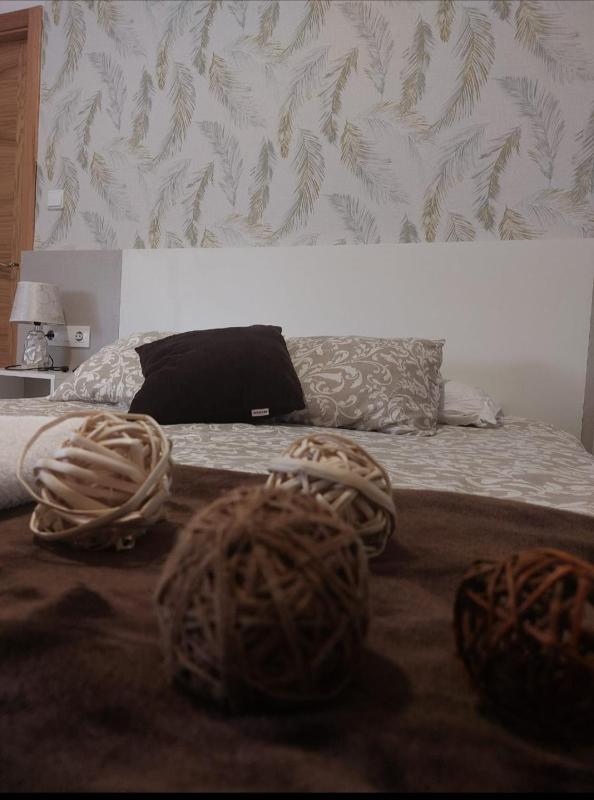 Deluxe Double Room with Private Bathroom image 1