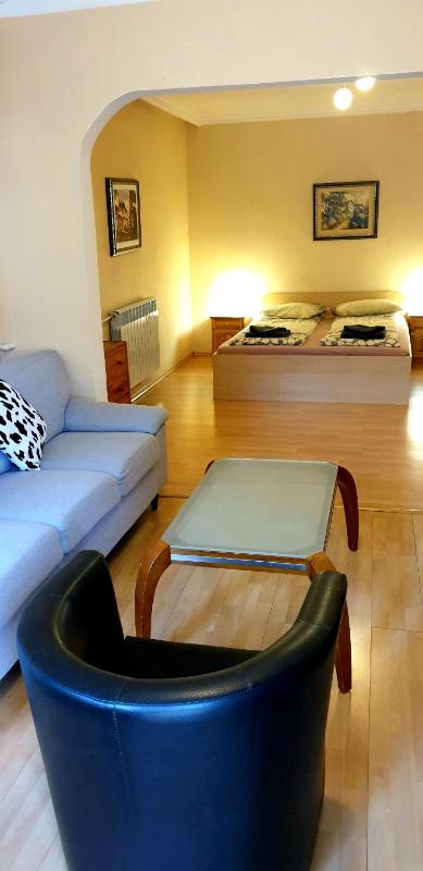 Large Double Room image 1