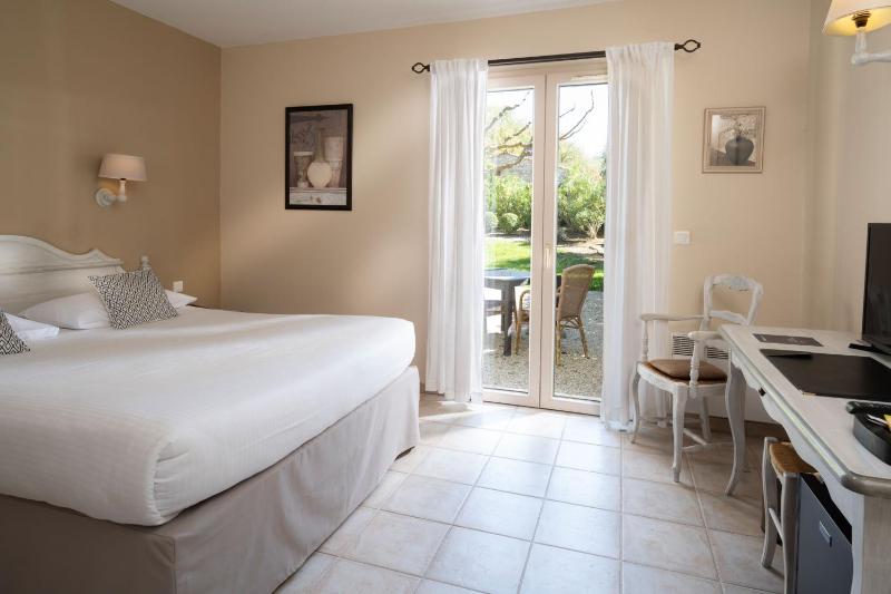 Double Room with Terrace image 1
