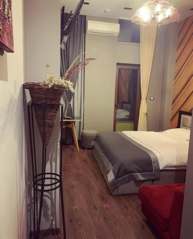 Deluxe Double Room image 2