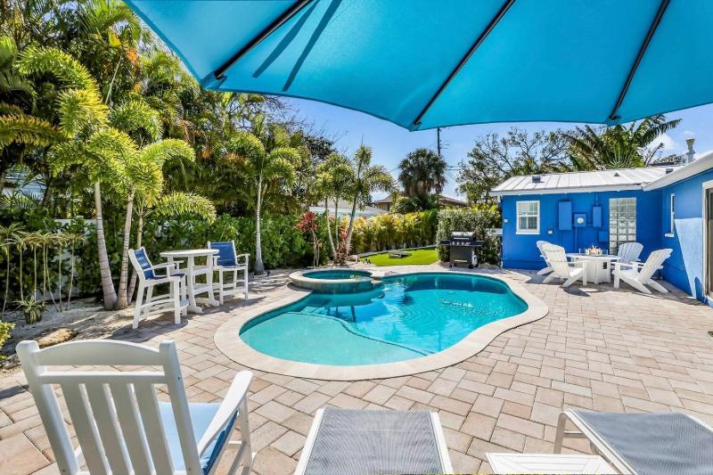 A Reel Beauty - 2 Blocks to Beach! Pool Spa Putting Green by Anna Maria Life Vacation Rentals - image 36