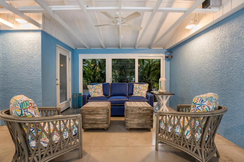 A Reel Beauty - 2 Blocks to Beach! Pool Spa Putting Green by Anna Maria Life Vacation Rentals - image 40