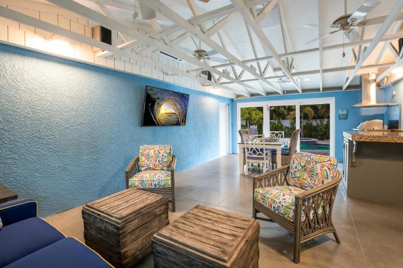 A Reel Beauty - 2 Blocks to Beach! Pool Spa Putting Green by Anna Maria Life Vacation Rentals - image 24