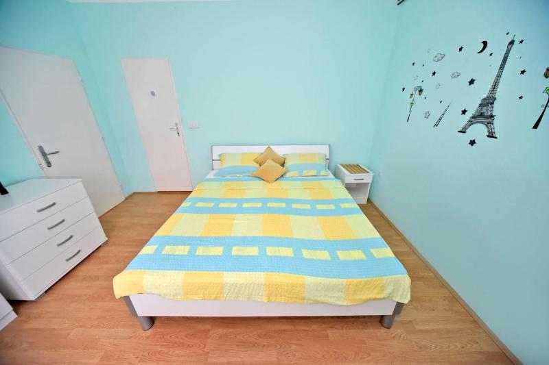 Double Room with Private Bathroom image 4