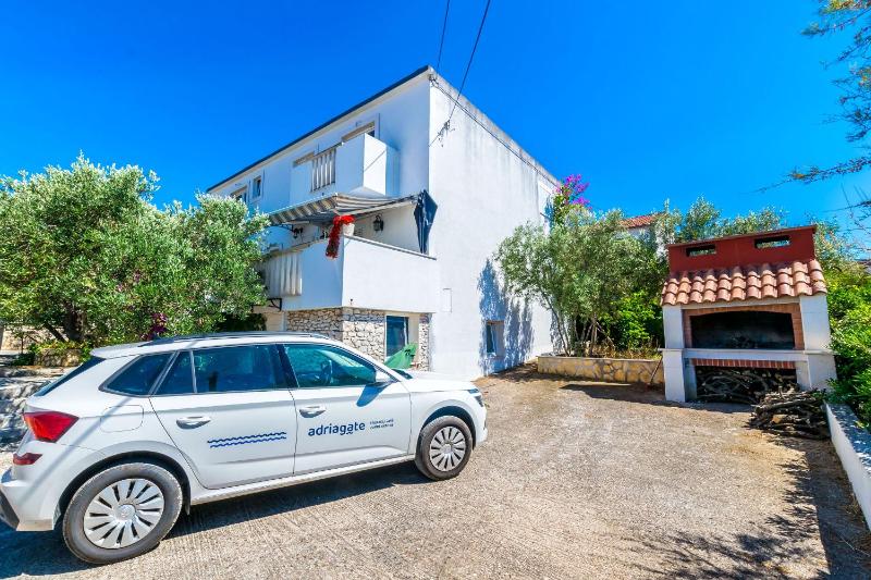 Apartment Jadranka - image 4