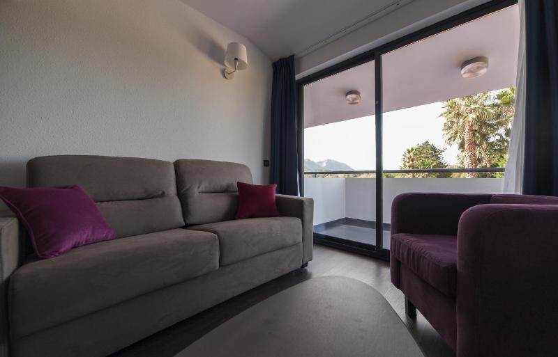 Triple Room (3 Adults) image 3